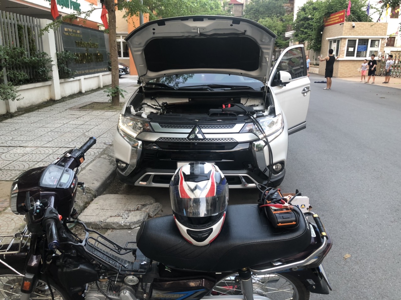 Câu bình ắc quy tại Từ Sơn